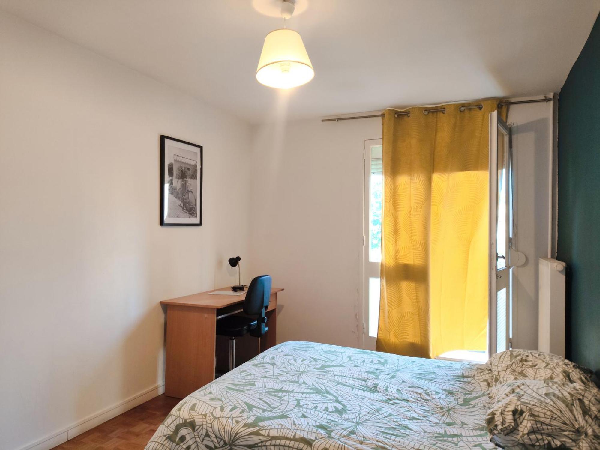 Chambre Dans Un Appartement En Colocation Rennes Exterior photo
